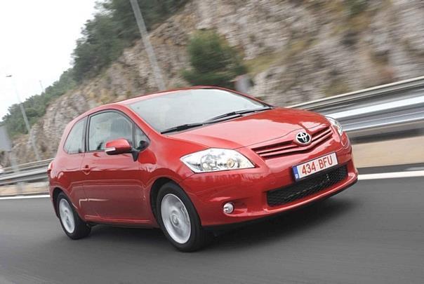 Kommt im September 2010 auch mit Hybridantrieb auf den deutschen Markt: Der Toyota Auris. Foto: unitedpictures/auto-reporter.net